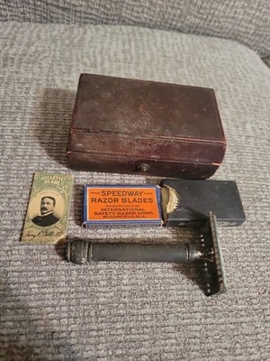 Vintage 1920s Gillette Open Comb Safety Razor Set Case Safe Speedway Blades Lot