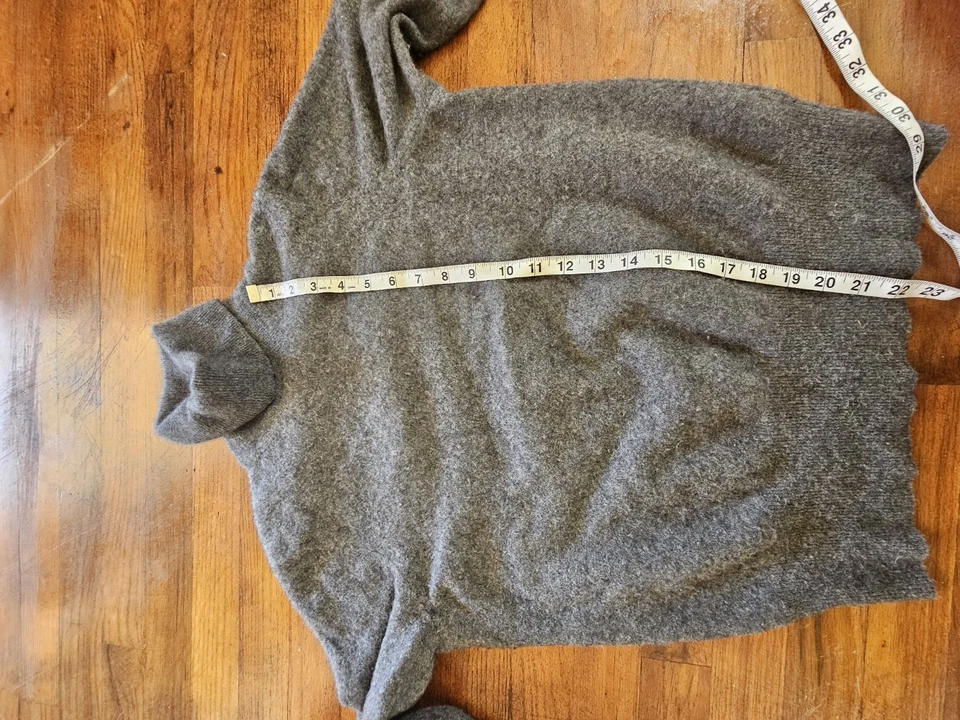 Neiman Marcus 100% Cashmere Turtleneck Cozy Gray 3/4 Sleeves Sweater Sz 1X - Image 4 of 4