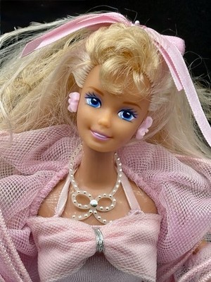 Vintage Perfume Pretty Barbie Doll~Complete With Comb~Mattel~Superstar Face 