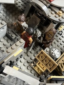 VINTAGE RETIRED LEGO SET STAR WARS 75105 MILLENNIUM FALCON DISNEY