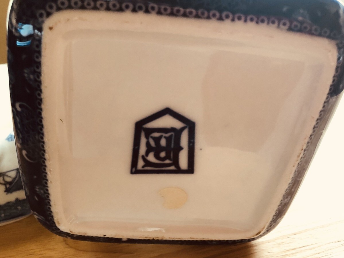 Vintage Ringtons Limited Tea Merchants Teapot Blue Willow Square