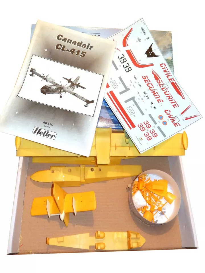 1:72 CANADAIR CL-415 - Airplane (Fire bomber) - Photo 3/3
