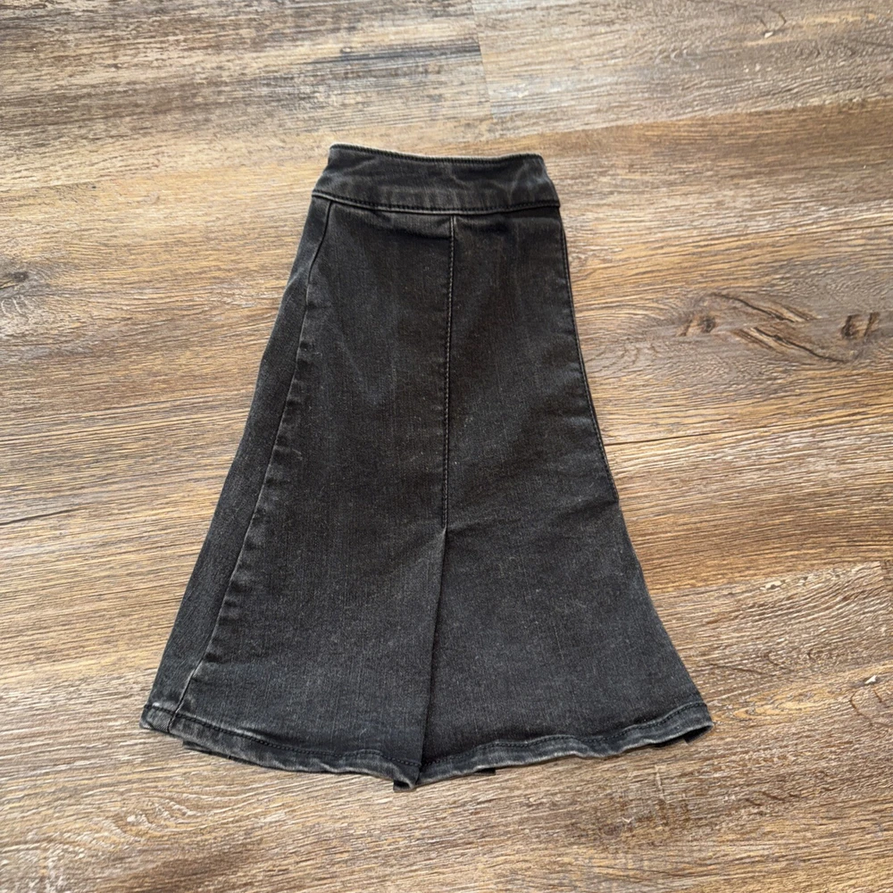 SO High Rise Pleated Denim Tennis Skirt in Black - Size 5/27