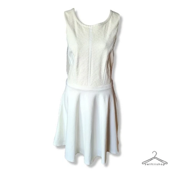 Forever new lace skater deals dress