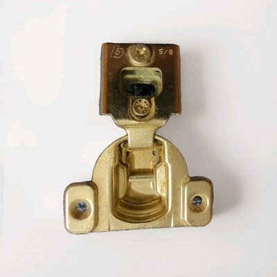 Blum 5/8'' Overlay Screw on Self Close Cabinet Hinge 38N310 Lot of 8