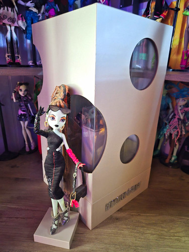 Monster High X Off-White Electra Melody Mattel Fashion Doll