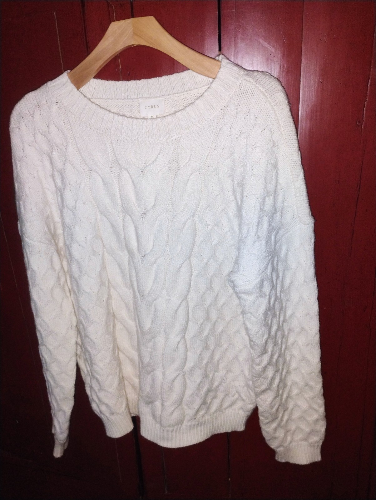 Cyrus Women's Ivory Cable-Knit Crew Neck Pullover Sweater sz Medium preppy