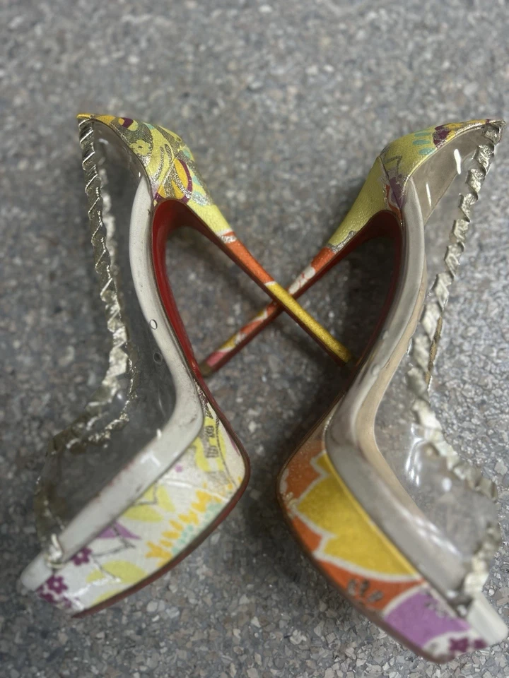 Christian Louboutin Mujer Tacón Alto Talla 38.5 Foto 4 de 4