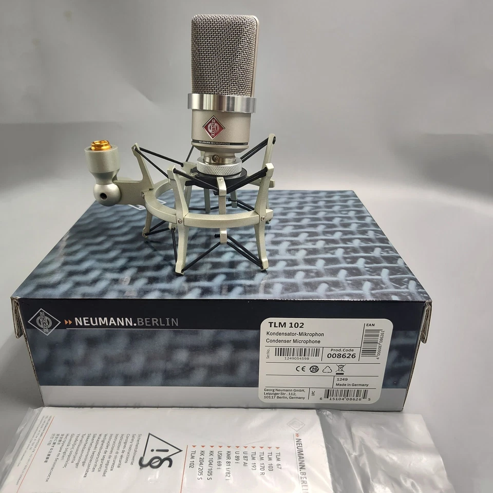 Juego de estudio de micrófono condensador de diafragma grande TLM 102 Neumann con montaje amortiguador Foto 3 de 4