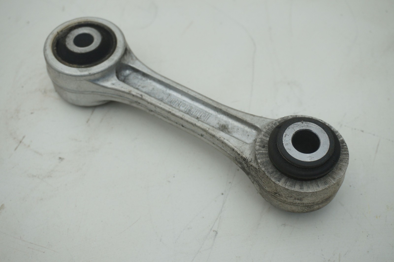 Rear Left Lower Linkage Control Arm OEM 260881 259688 Ferrari 488 Spider 2017