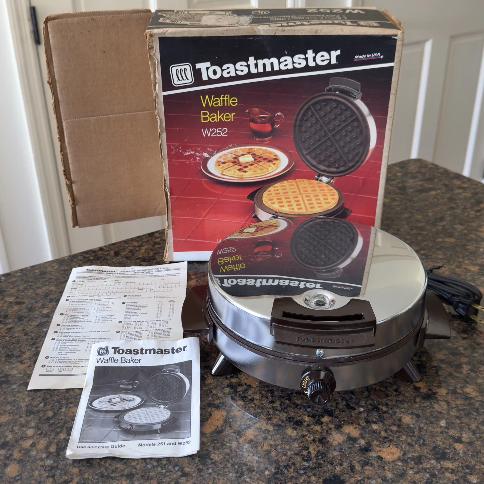 Toastmaster W252 Waffle Baker Open Box Never Used w/ Manual Original Box