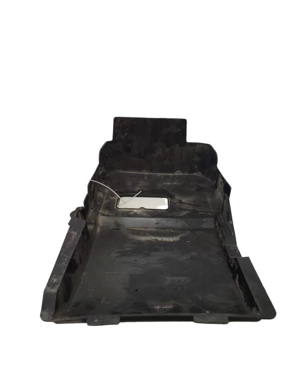 Volvo V50 2005 Battery box tray cover lid 30667276 JUT158246 - Image 4 of 4