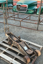 Heavy Duty Machinery Jack Rolling Hydraulic Forklift Tractor Equipment Jack Heavy Duty Machinery Jack Rolling Hydraulic Forklift Tractor Equipment Jack