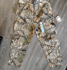 Men  s Realtree APX Cargo Hunting Pants Size Med  NWT
