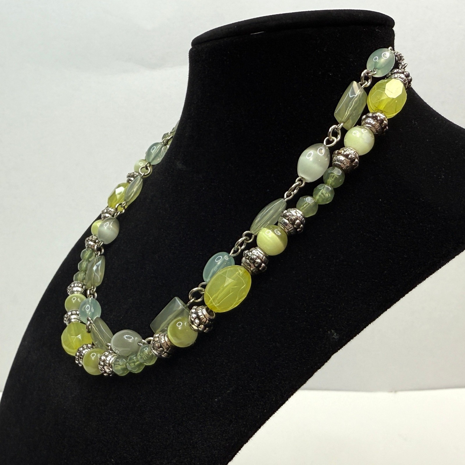 Layered Green Beaded Stone Statement Necklace Jew… - image 3