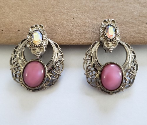 Vintage Dangle Clip On Earrings 1.75 in Pink Glass Cabochon & Faceted Rhinestone - Bild 1 von 5