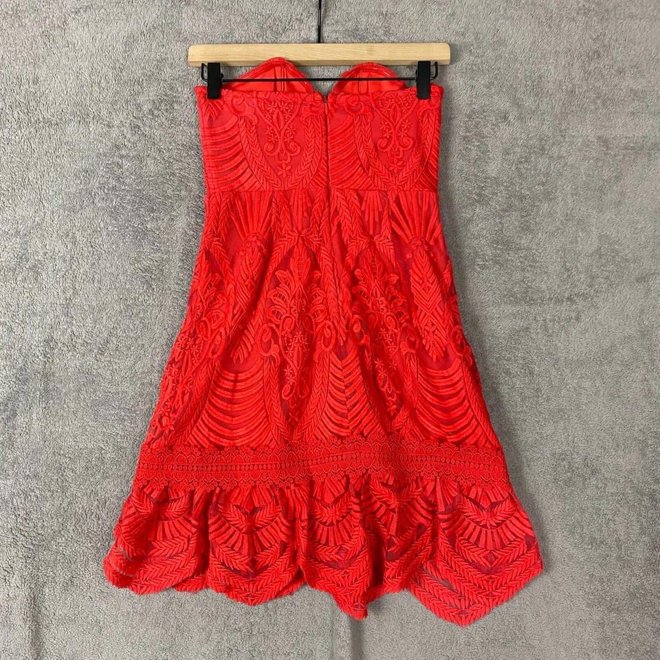 Forever 21 Contemporary MIni Dress Women's Red Lace Embroidered Strapless A-Line - Изображение 2 из 4