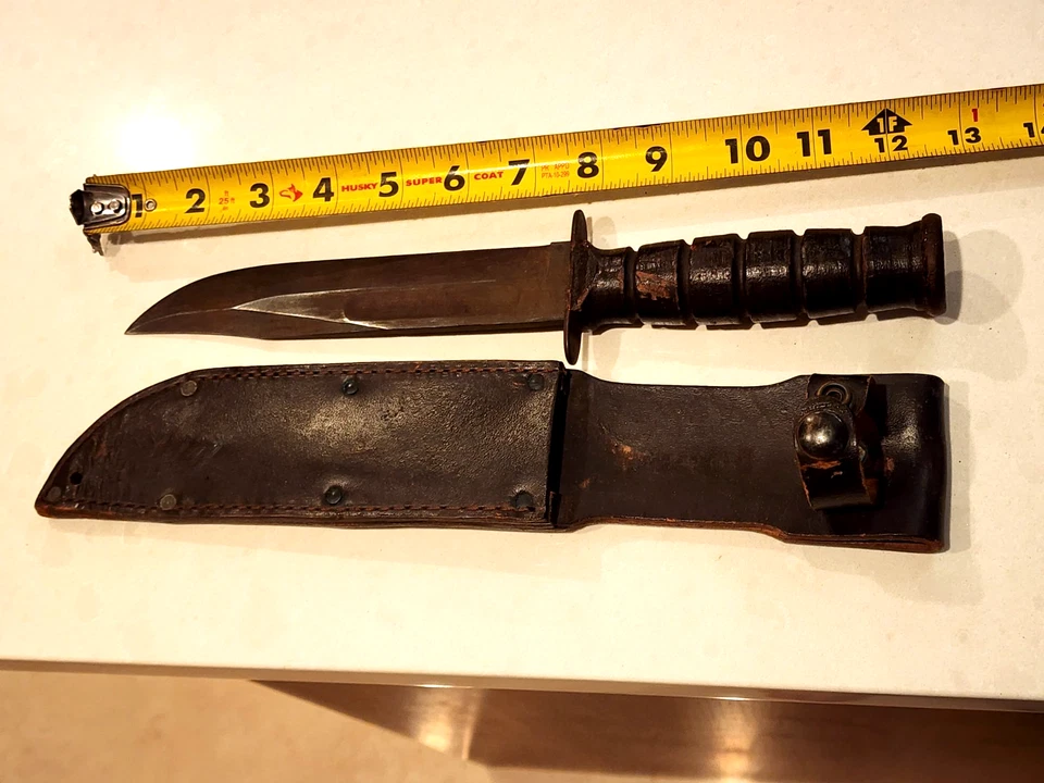 Vintage U.S. Camillus MK2 Fighting Knife with Sheath - Image 2 of 4