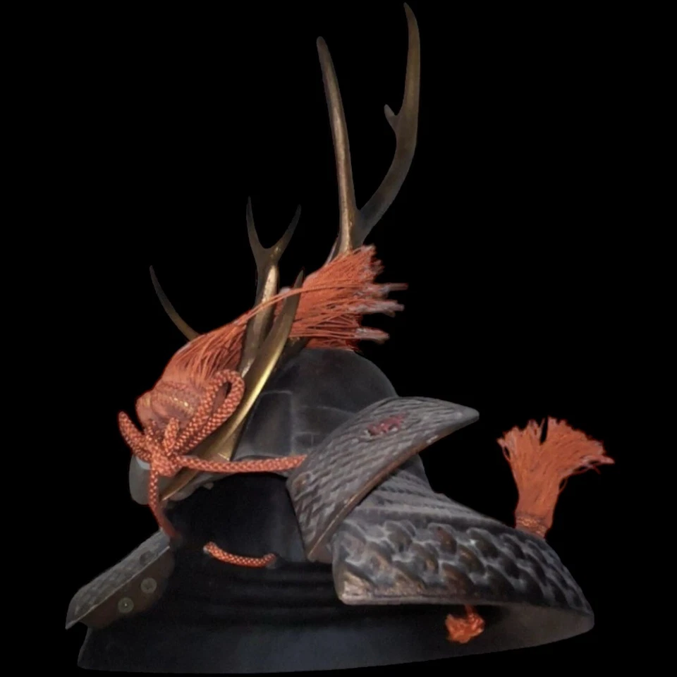 Antiguo casco samurai japonés Kabuto Dragon Armadura Yoroi insostenible Foto 2 de 4