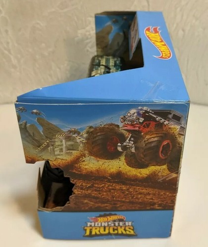 2019 Mattel Hot Wheels Bash - Ups Giant Wheel Monster Trucks Cyber Crush NEW - Picture 3 of 5