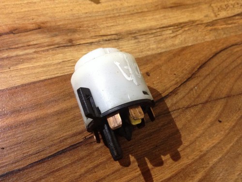 4b0905849  ZÜNDSCHALTER STARTSCHALTER ZÜNDANLASSSCHALTER  Volks DE38745-68