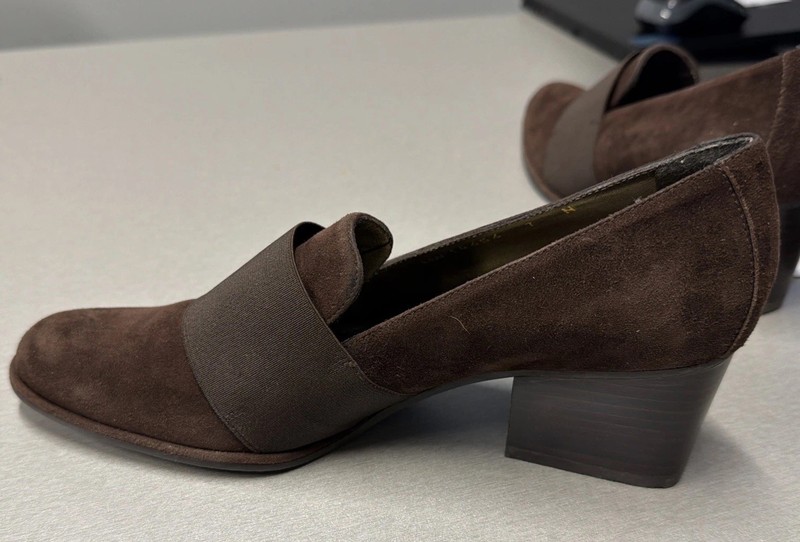Stuart Weitzman Brown Stacked Heel MW14656 Size 7N Made In Spain EUC