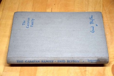 The Caravan Family, Enid Blyton, illustrated by William Fyffe, Very Good Book