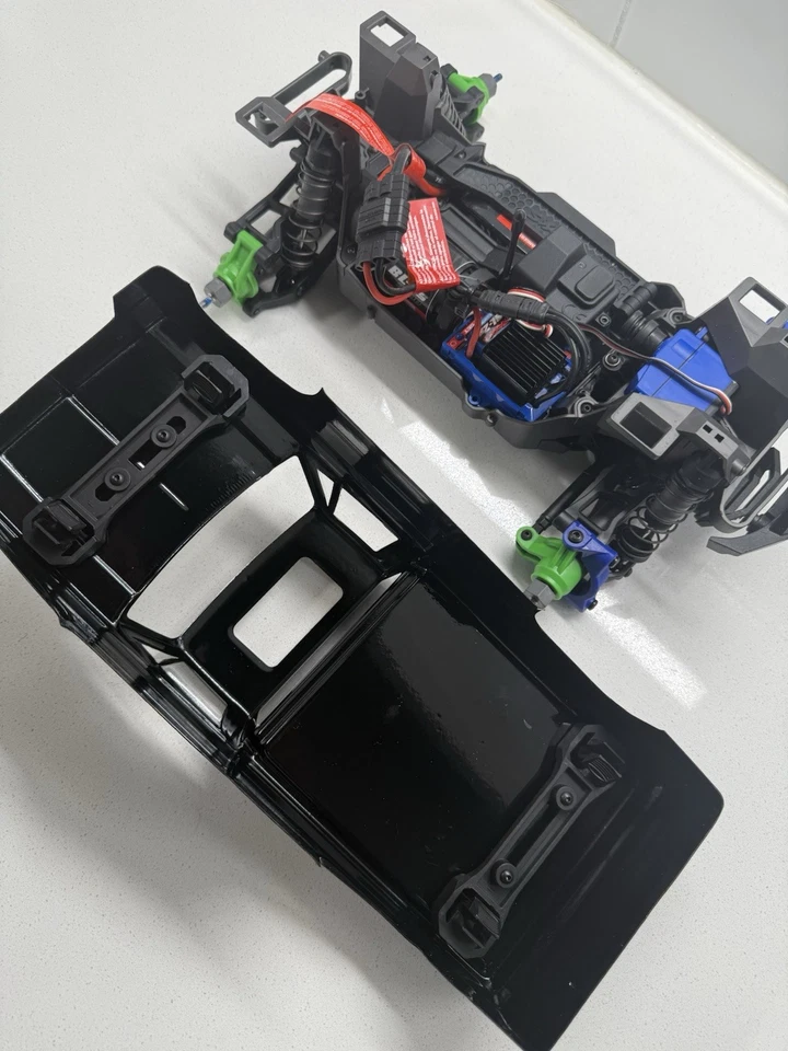 Camión de radiocontrol Traxxas Mini Maxx VXL Upgrade RTR 3 baterías 2 cubiertas repuestos Foto 2 de 4