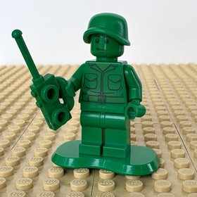 LEGO Toy Story: Green Army Man, RADIO, BASE, toy001, 7595, ON PATROL, 2010