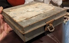 Russakov ICC-32B Old Movie Reel Metal Case Box Film Canister Lockable Vintage 