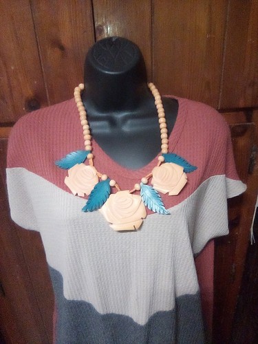 Vintage Unique Wooden Floral Flowers Statement Necklace & Earrings Set