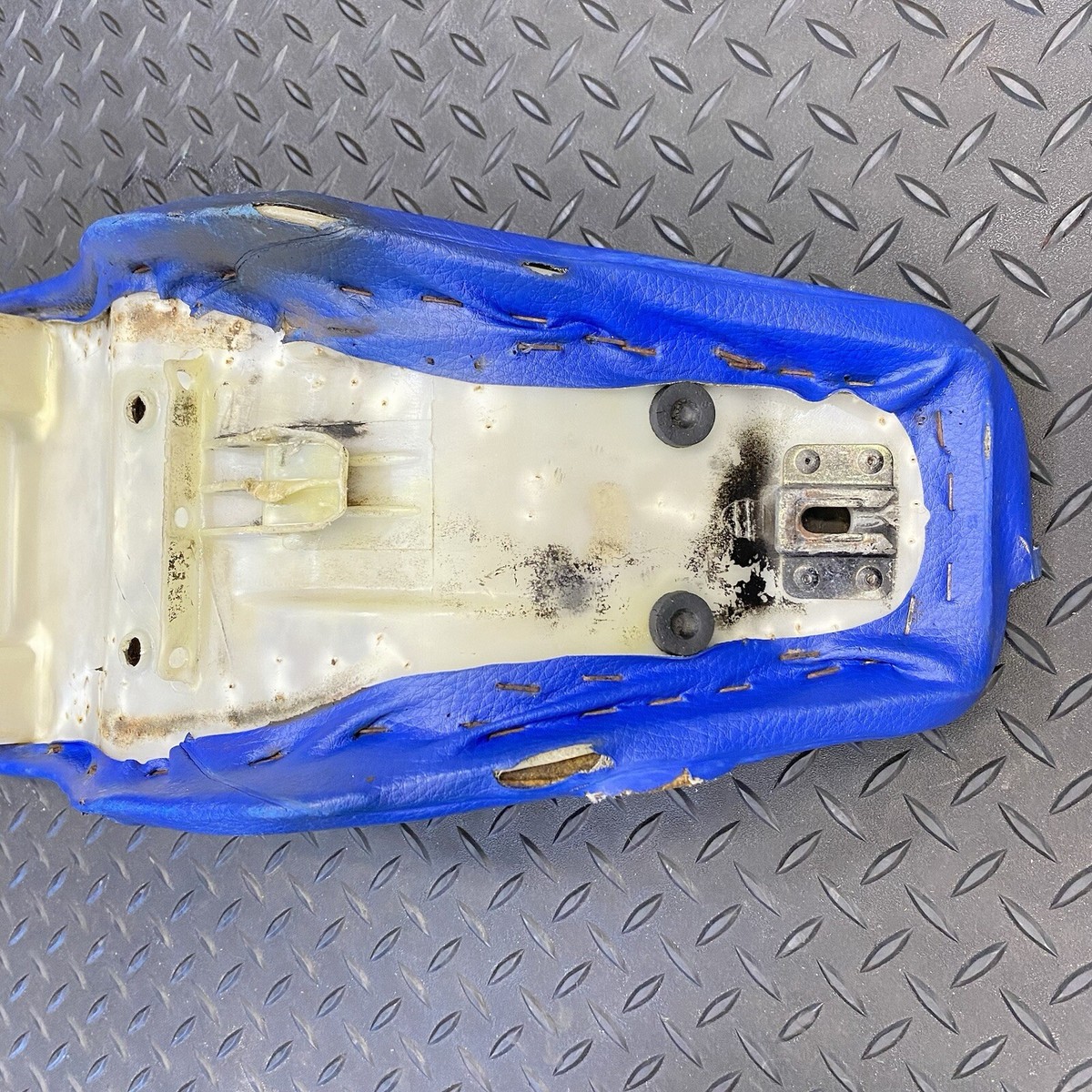 1985-1987 OEM HONDA CR 80 CR80 CR80R Seat Saddle Foam Pan 77100 1985-1987 OEM HONDA CR 80 CR80 CR80R Seat Saddle Foam Pan 77100