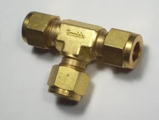 1 - Swagelok Brass Tee Fitting,  3/8" OD Tube,   B-600-3
