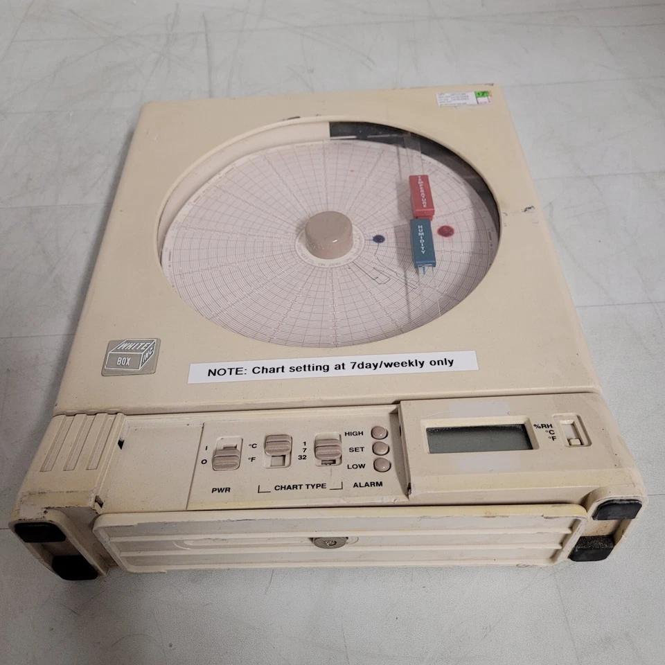 White Box Omega CT485-AL Temperature And Humidity Chart Recorder - Image 2 of 4