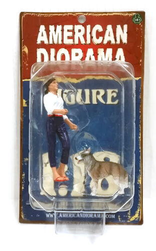 American Diorama: Set of 2: Woman and Her Dog 1/18 Scale - Picture 1 of 2