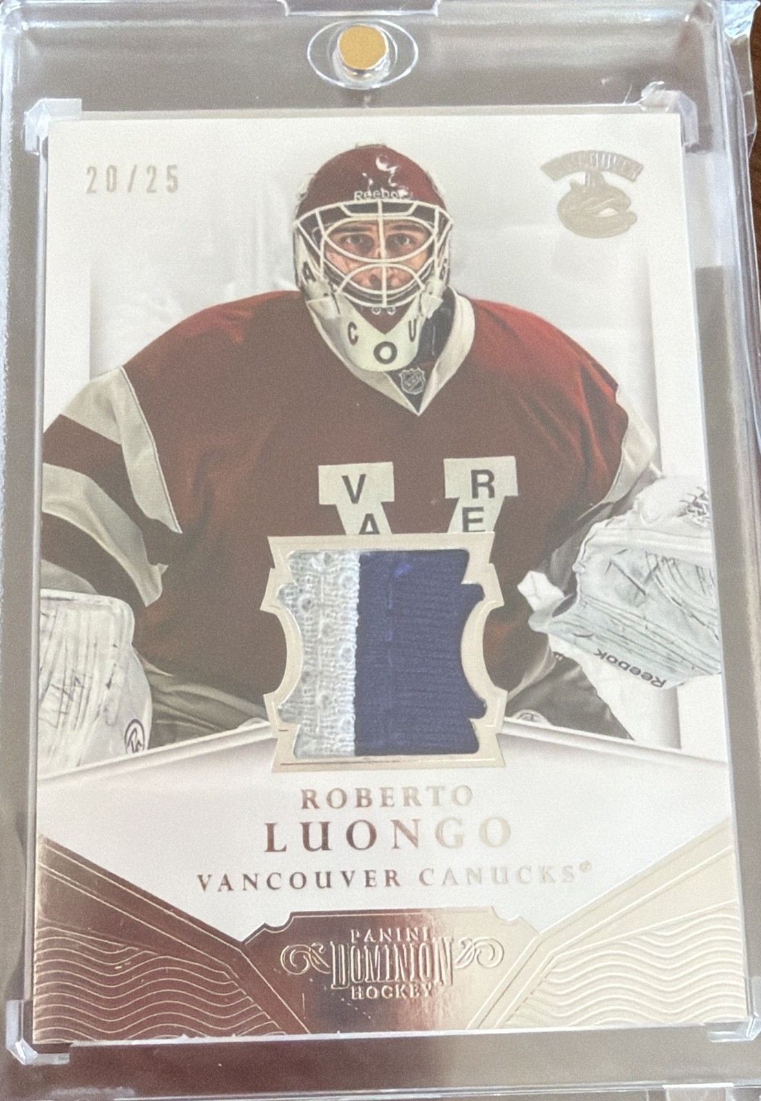 2013-14 Panini Dominion - Authentic Material Roberto Luongo #D-LU Prime /25 