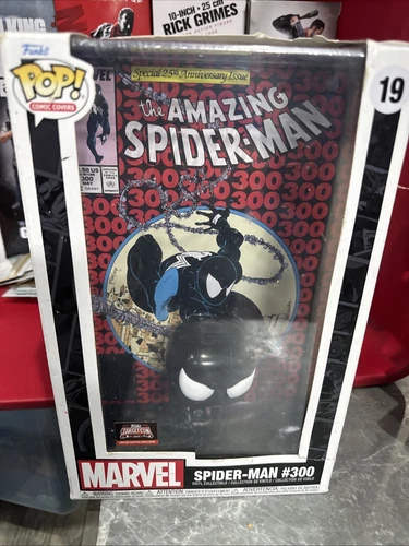 *NEW* Funko Pop! Comic Book Cover with Case: Marvel -not Mint
