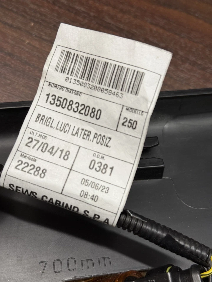 PEUGEOT BOXER 2024 ETC… MOLDURA PANEL LATERAL TRASERO DERECHO - 1320246070 Foto 4 de 4