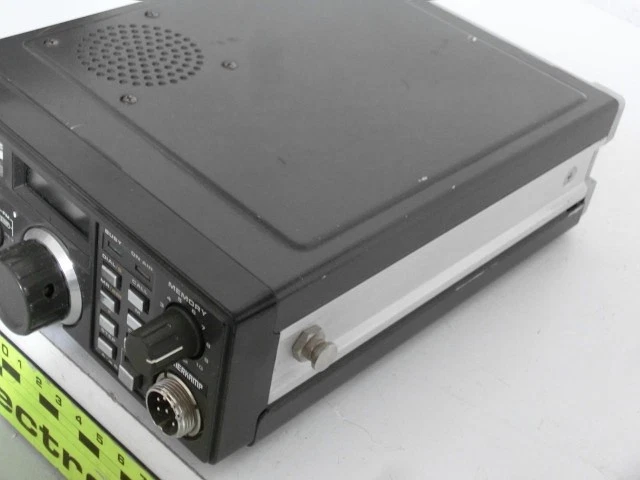 SOMMERKAMP FT-790R UHF/70cm Allmode-Portabeltransceiver (altersbed. Mängel mgl). - Bild 4 von 4