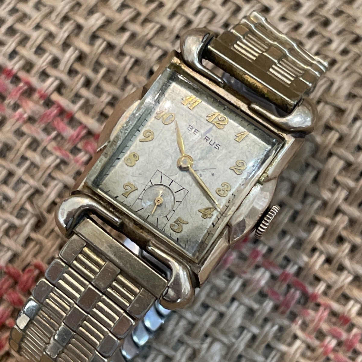 BENRUS Mens Art Deco Style Tank Watch. 10K Gold Filled 17 Jewels 