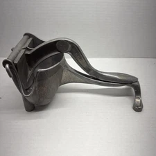 Vintage WEAR-EVER Aluminum Citrus Fruit Press Juicer USA Hand Manual Squeezer