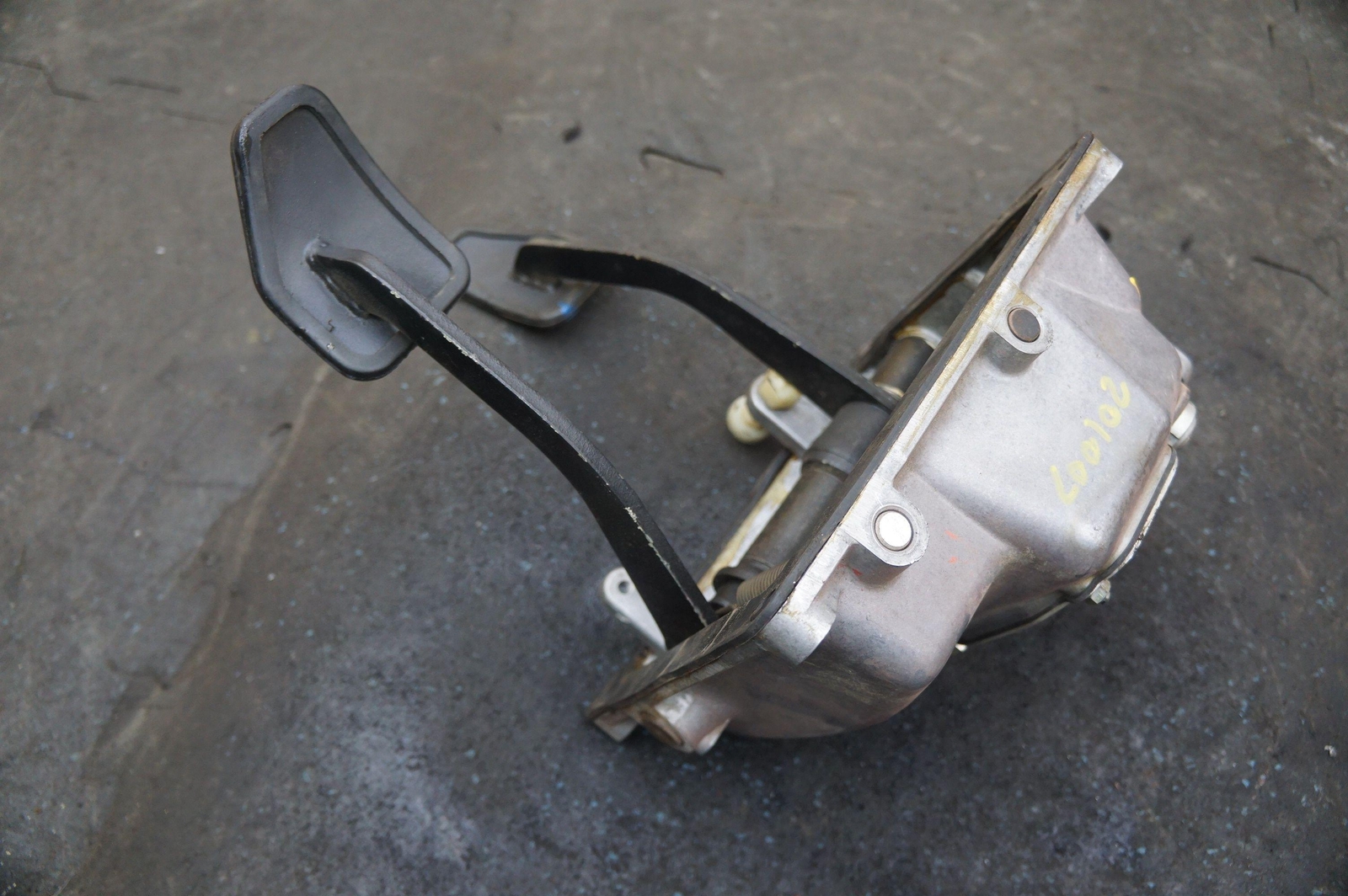 Clutch Brake Pedal Bracket Assembly 106187 108022 108533 Ferrari 328 208 308