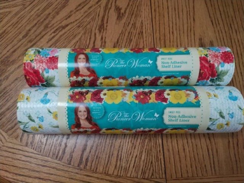 The Pioneer Woman Sweet Rose 12in x 10ft Non-Adhesive Shelf Liner (2 ROLLS!) - 第 1/1 張圖片