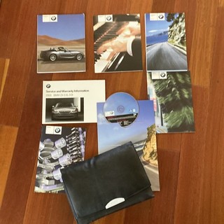 2004 BMW Z4 Roadster Owner’s Manual OEM 2.5i 3.0i E85 7 Books 1 CD ROM & Case