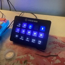 Elgato Stream Deck Live Content Creation Controller - Black, 15 Keys with stand