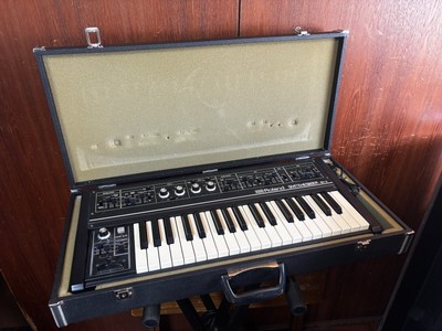 Roland SH-2 Vintage Analog Synthesizer Perfect Working mit Original Case