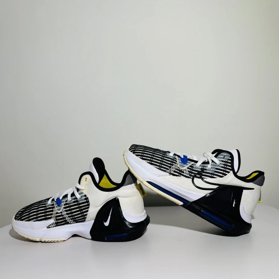 Nike LeBron Witness 6 Blanco y Negro Persa Violeta [CZ4052 100] 6.5 Juvenil Foto 3 de 4