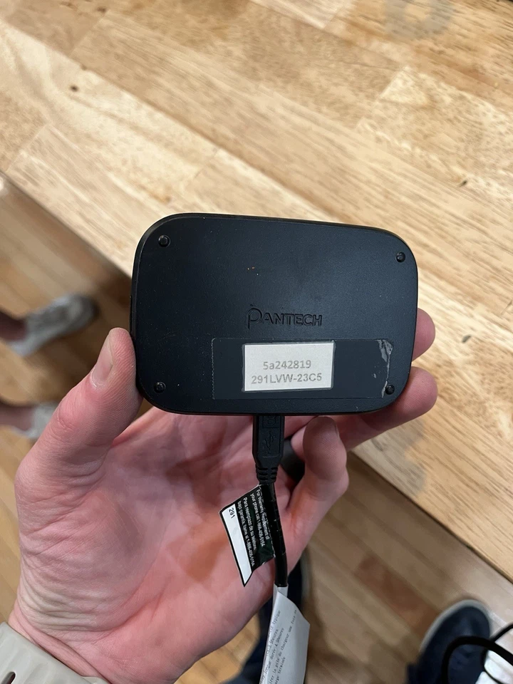 Pantech Verizon Jetpack 4G LTE Mobile Hotspot - MHS291L No Charge - Image 3 of 4