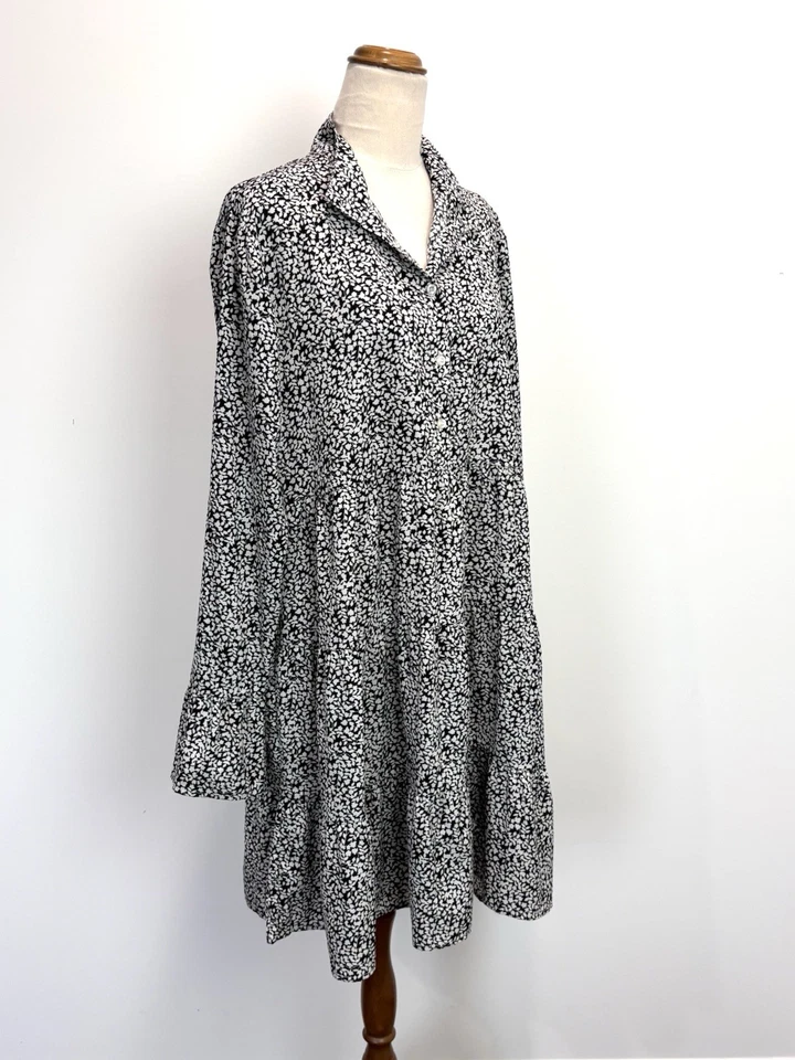 Boohoo Womens Dress 14 XL White Black Floral Long Sleeve Tiered Maxi Boho Casual - Image 4 of 4