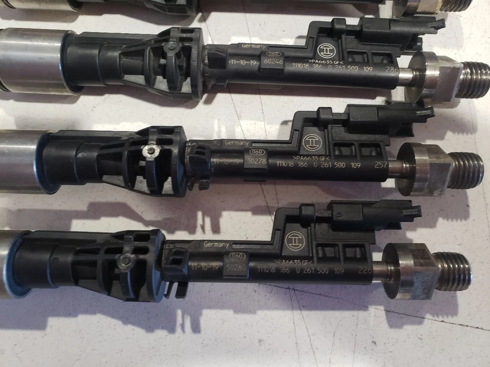 Juego de inyectores de combustible - BMW 335i E92 LCI 2012 - OEM 7597870  Foto 4 de 4